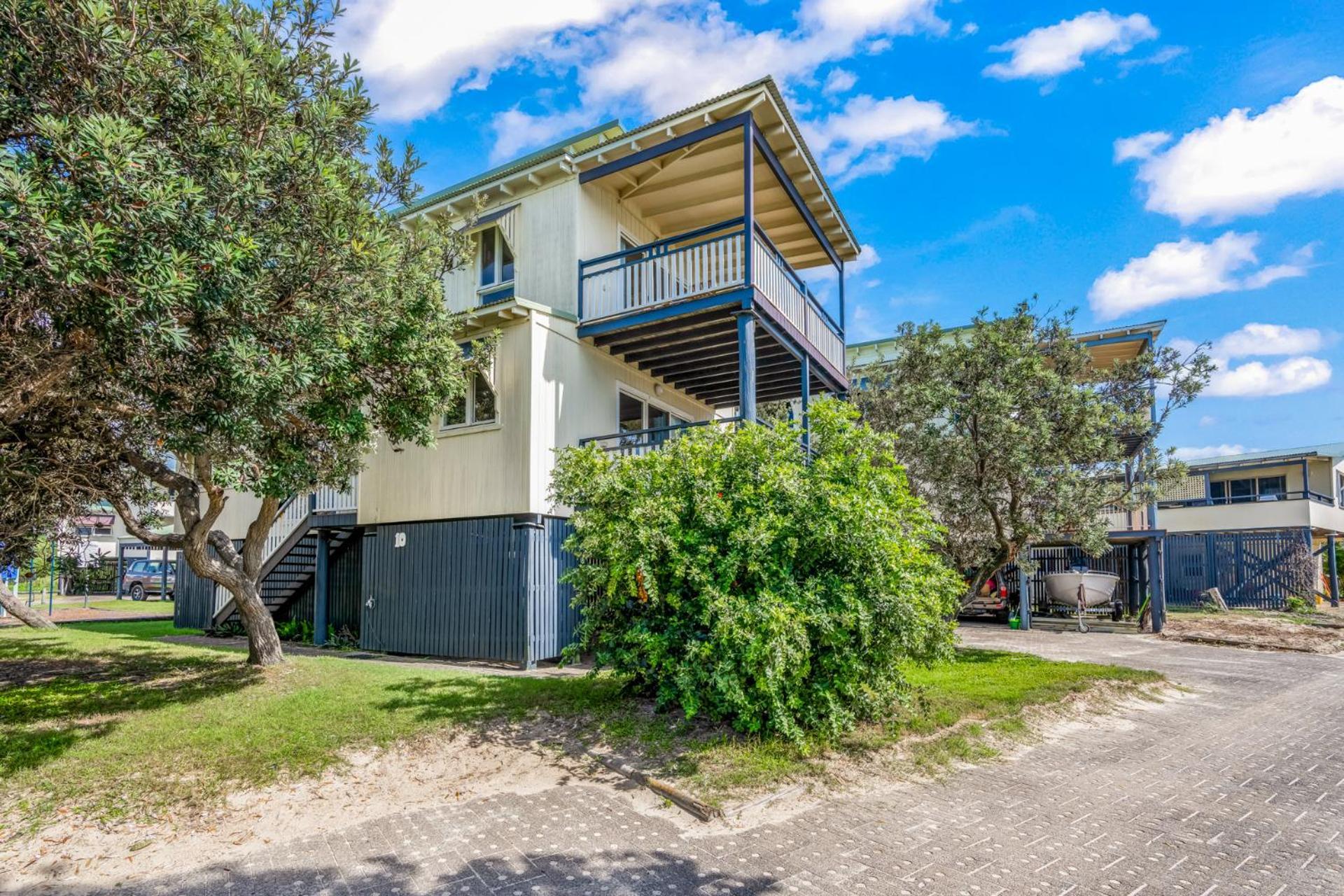 K'Gari Beach Houses Фрейзър Айлънд Екстериор снимка